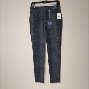 Nwt Ymi high rise skinny jeans size 7